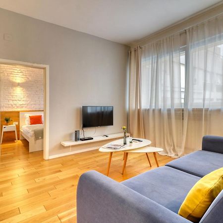 Urban Chic Apartment Bucharest Exterior photo