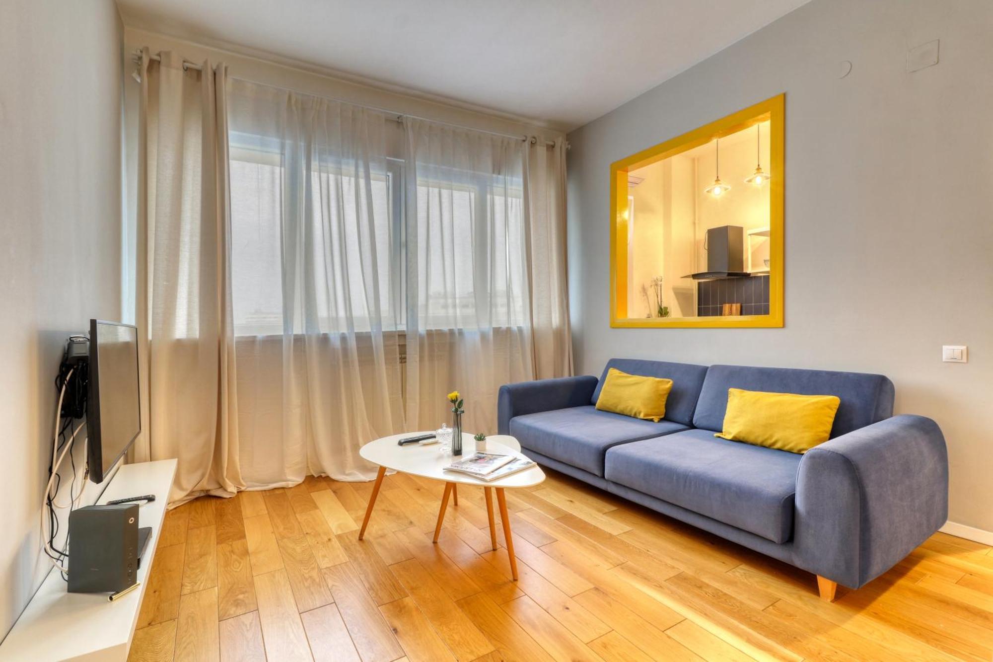 Urban Chic Apartment Bucharest Exterior photo